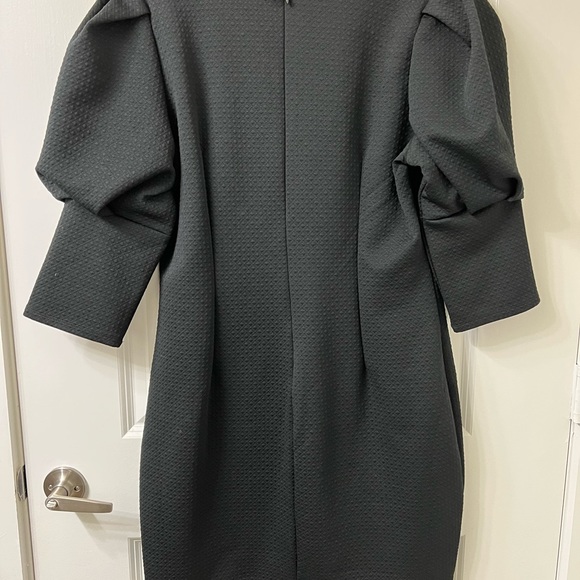 Bodycon puff sleeve black dress- Never Worn - Picture 2 of 4
